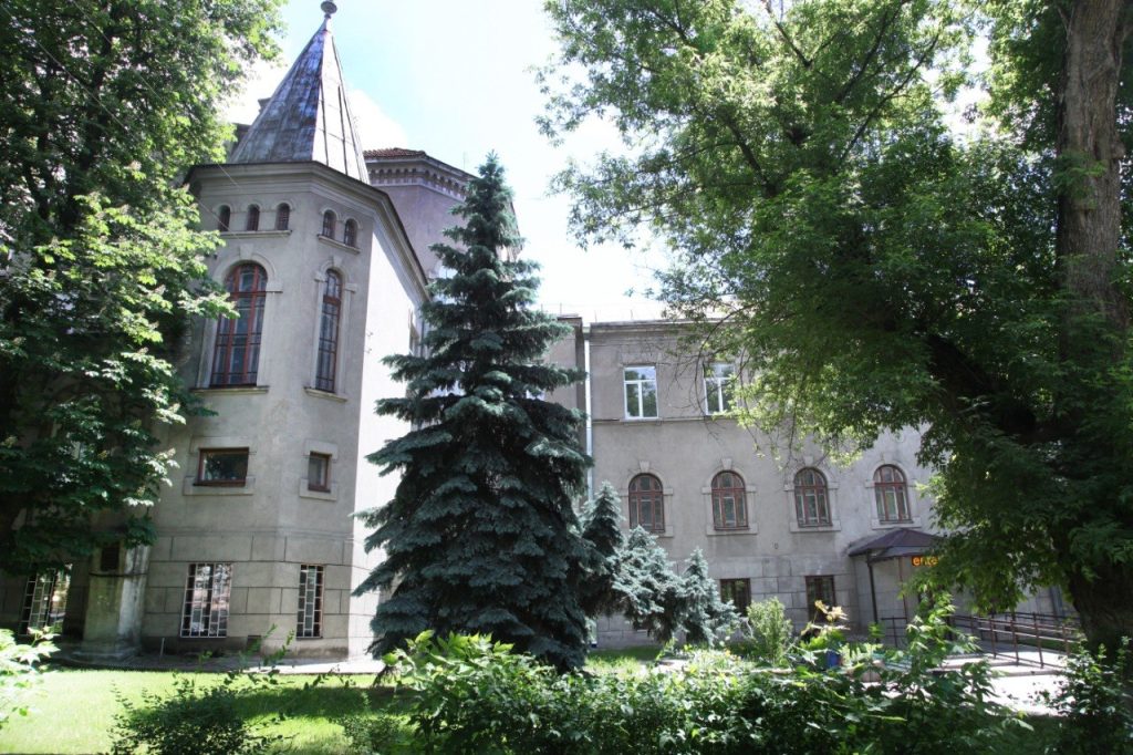 Університетська клініка